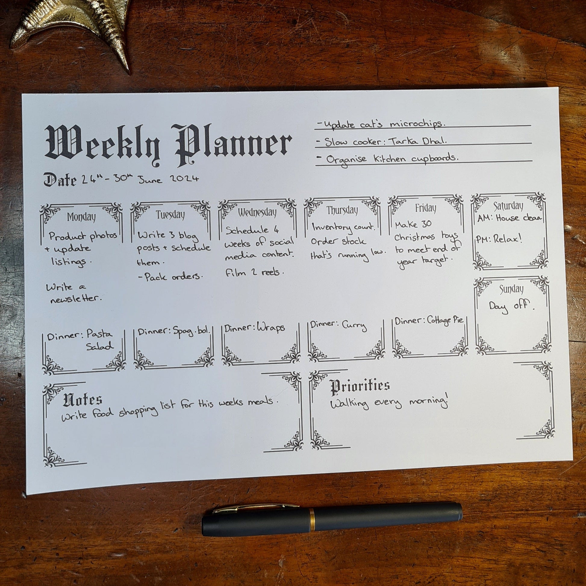 A Weekly Planner Notepad in a Gothic Style. 50 pages with spaces for each day of the week, Notes and Priorities. Product by Gothic Office.